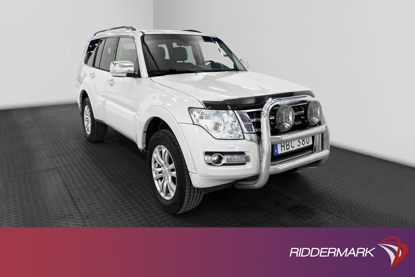 Mitsubishi Pajero 3.2 Di-D 4WD 200hk 7-Sits Pano B-Kam Skinn