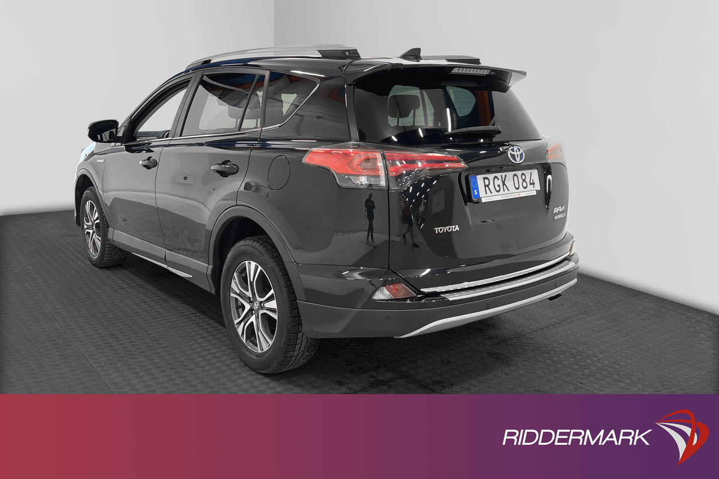 Toyota RAV4 Hybrid AWD Executive Skinn 360° Kamera 1 brukare