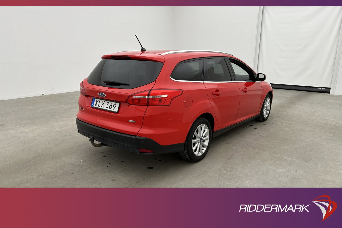 Ford Focus 1.0 EcoBoost 125hk Titanium Kamera CarPlay Drag