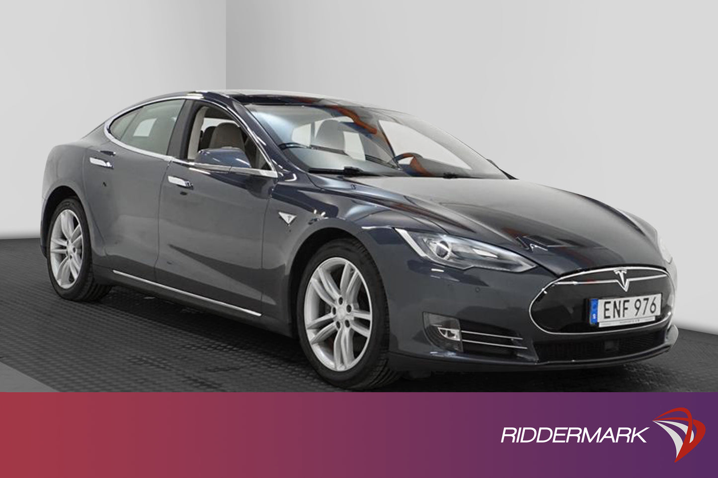 Tesla Model S 85 367hk Panorama Navigator Autopilot