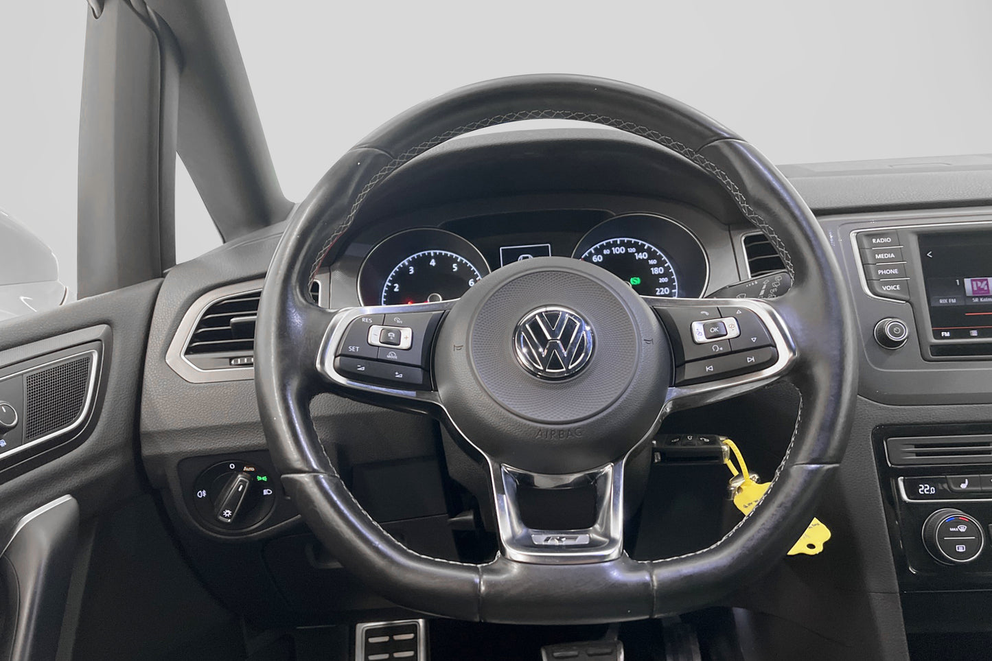 Volkswagen Golf 1.4 TSI 150hk R-line Adaptiv Drag P-sensor