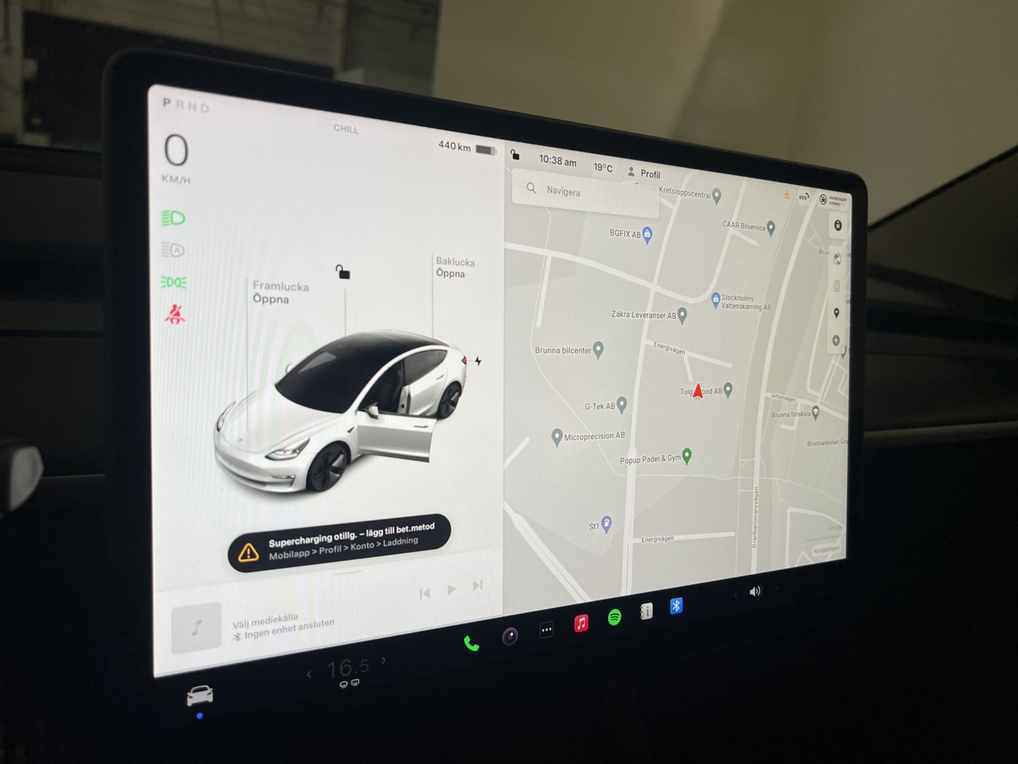 Tesla Model 3 Long Range AWD 440hk Svensksåld Autopilot