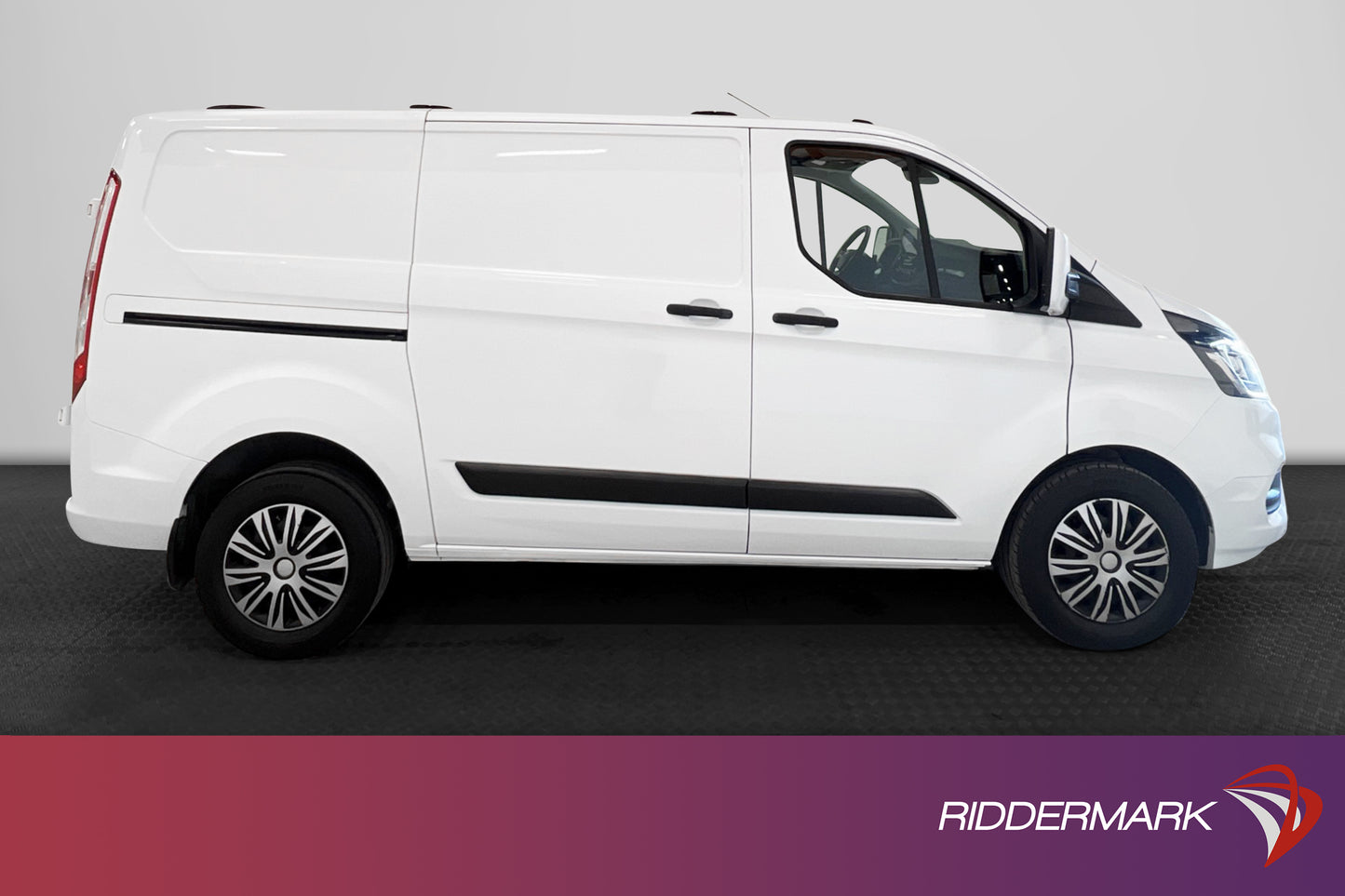 Ford Transit Custom 2.0 Aut Värmare SYNC3 2x-Dörrar Moms