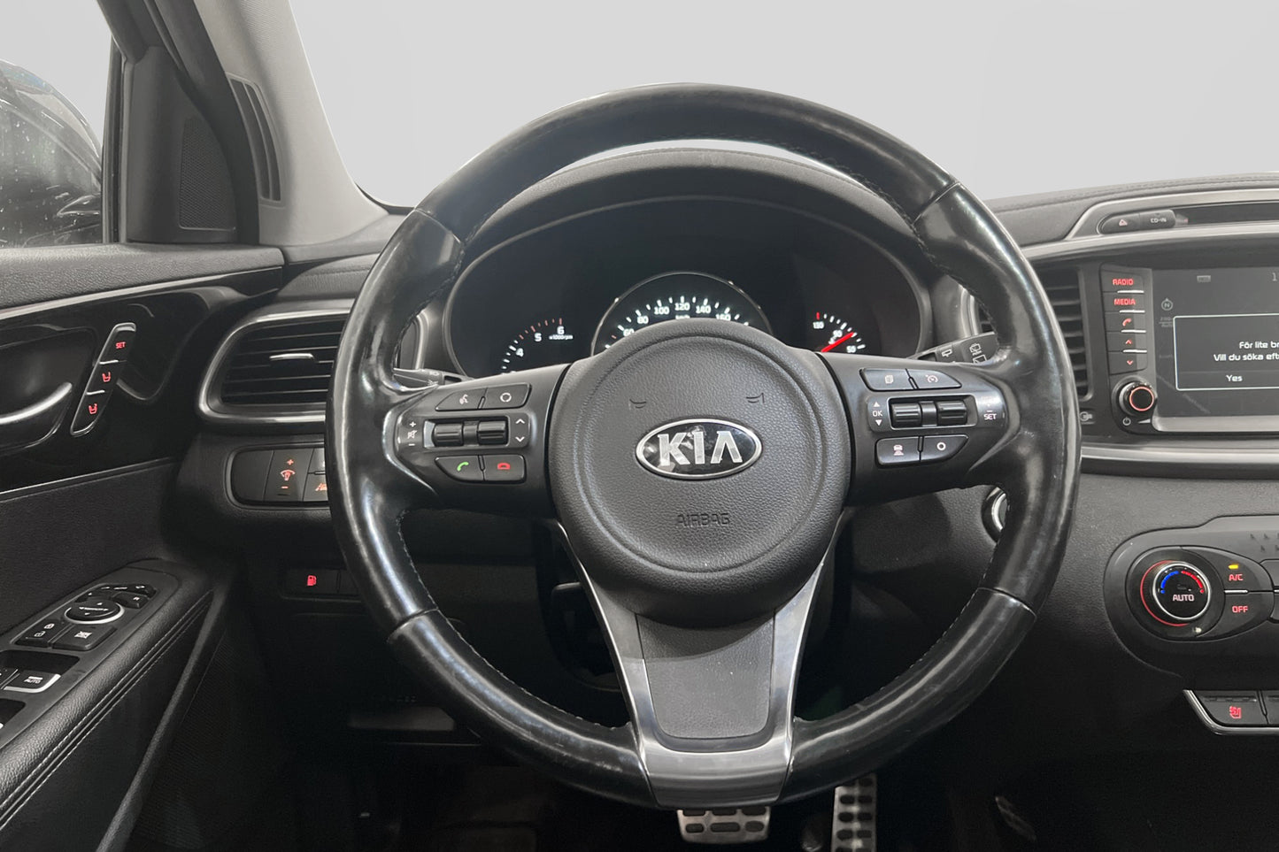 Kia Sorento 2.2 CRDi AWD 7-Sits Pano 360° Infinity Navi Drag