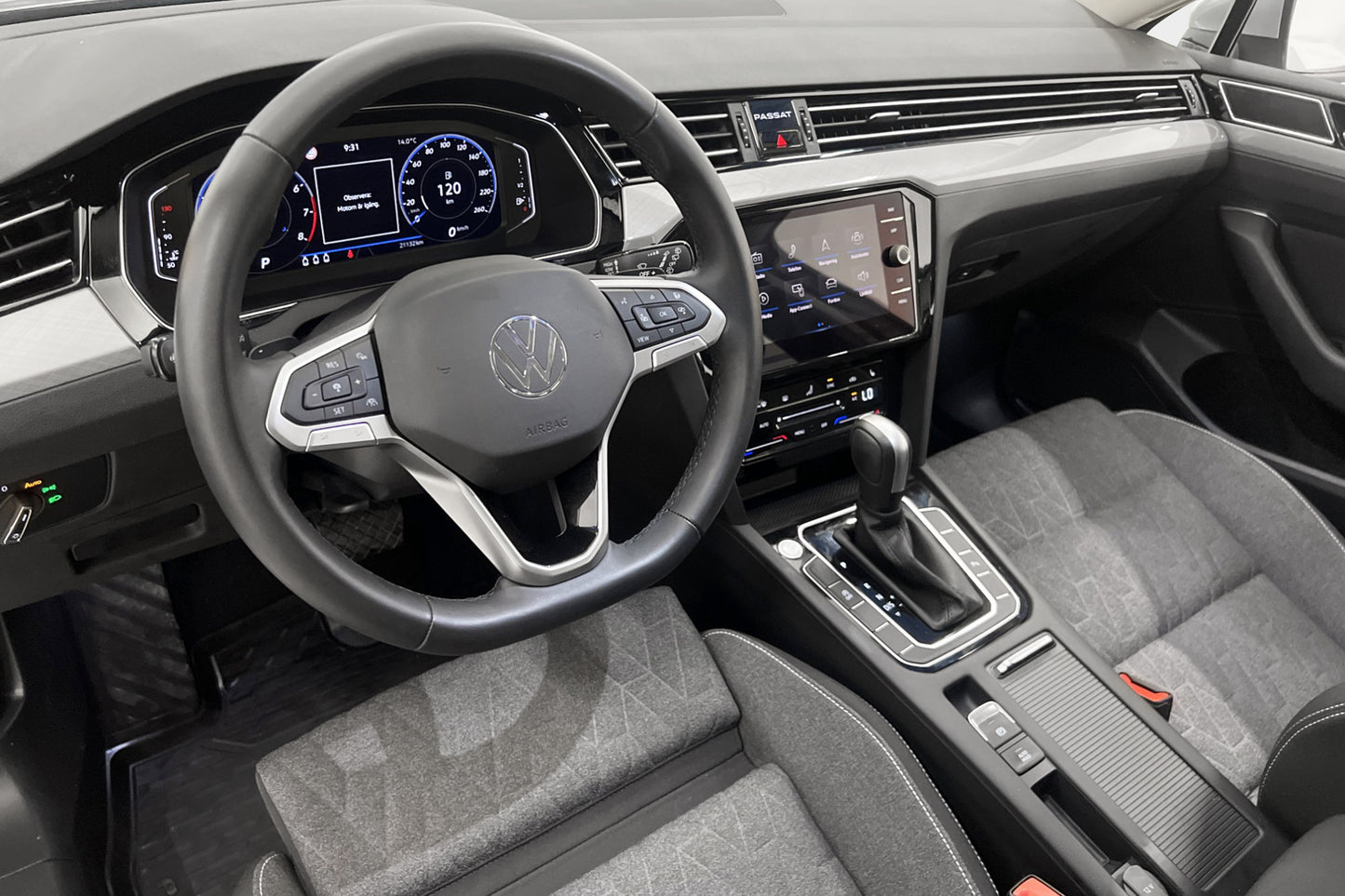 Volkswagen Passat 1.5 TSI 150hk Business Cockpit Navi Kamera