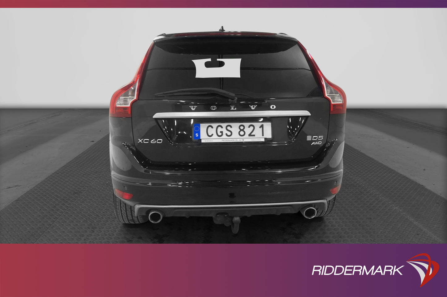 Volvo XC60 D5 AWD Black R-Design BE Pro VOC Pano Drag D-värm