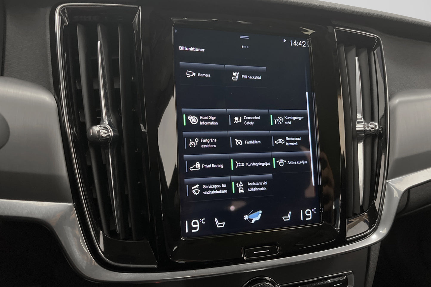 Volvo S90 T4 190hk Voc B-Värm Skinn Drag Nav Carplay Keyless