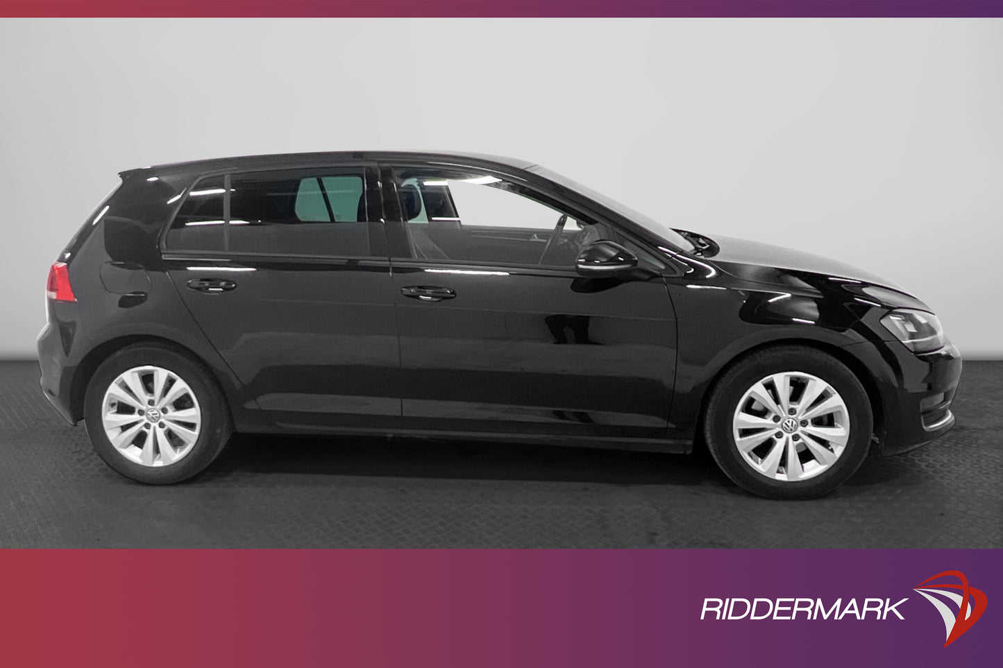 Volkswagen Golf 1.4 TSI 140hk Pluspaket Halvskinn Nyservad