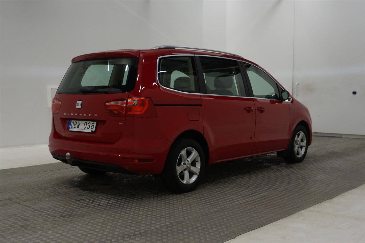 SEAT Alhambra 2.0 TDI 140 hk 7-Sits Pano Drag Backkamera