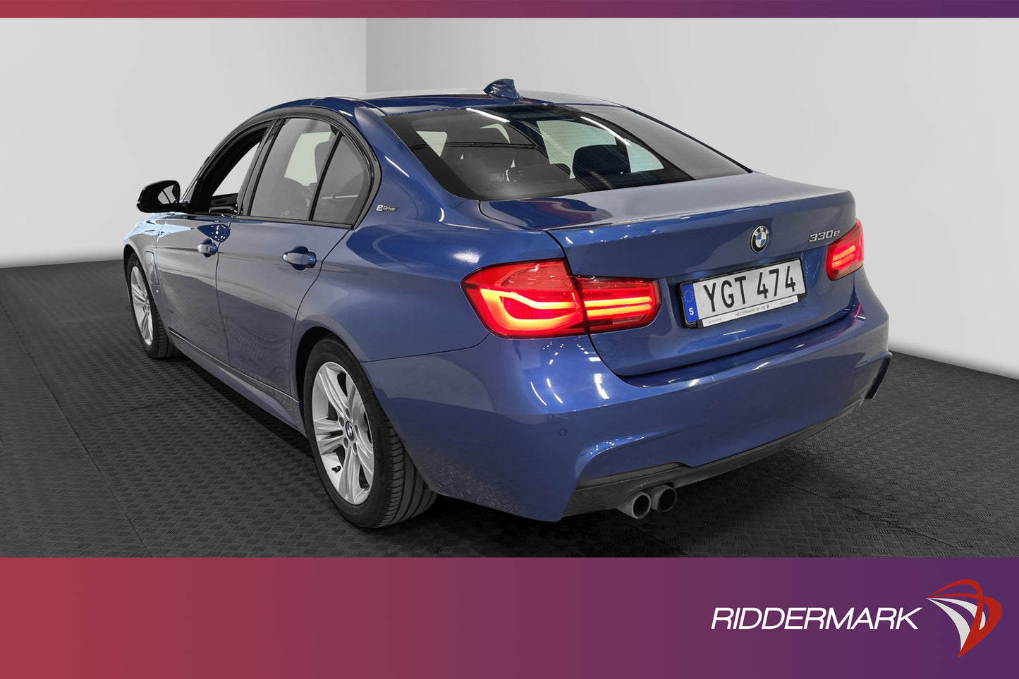 BMW 330e Sedan 252hk M Sport Navigation Lane assist PDC