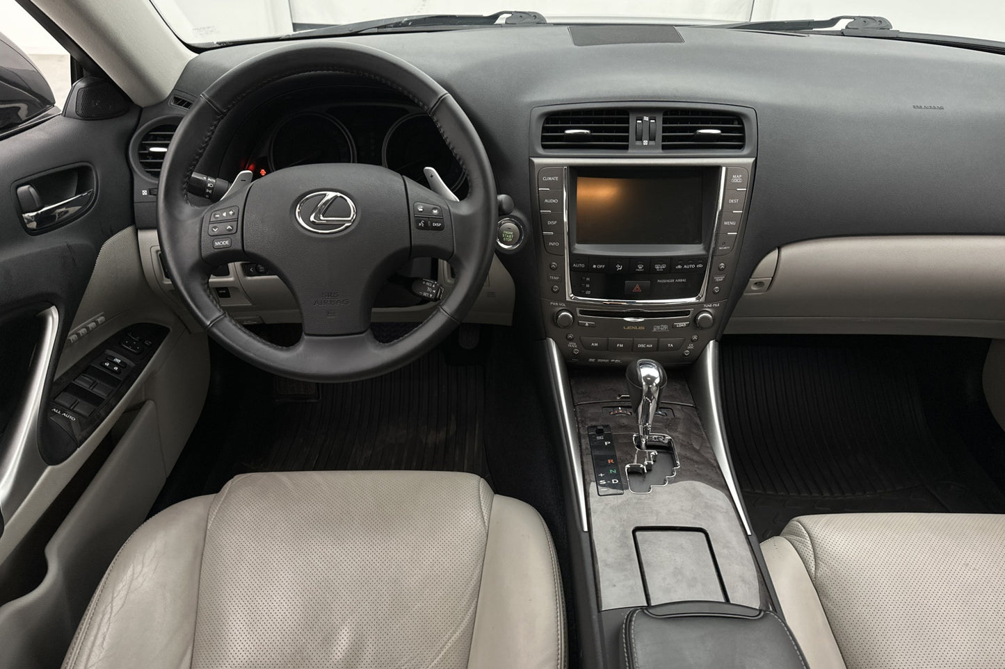 Lexus IS 250 2.5 V6 Executive B-kamera Navi Skinn 208hk