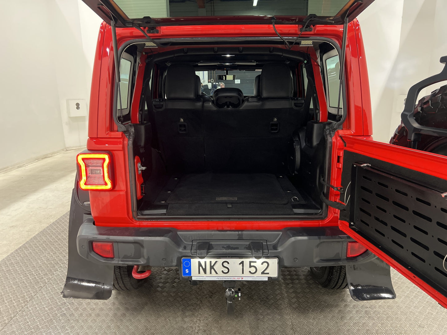 Jeep Wrangler Unlimited Rubicon 2.2CRD 4WD Drag Skinn Vinsch