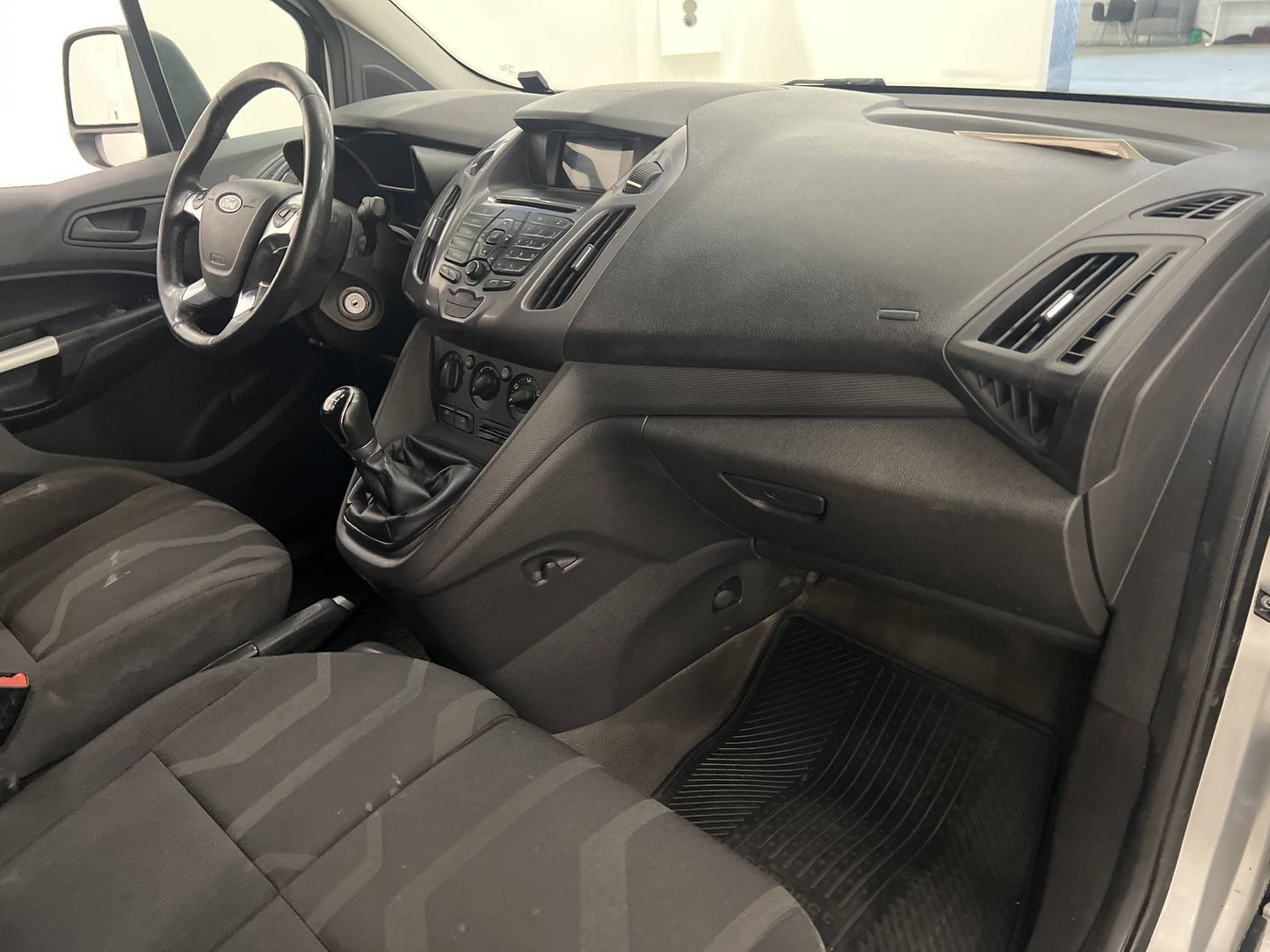 Ford Transit Connect LWB 1.6 Värmare Ny-Kamrem Drag Moms