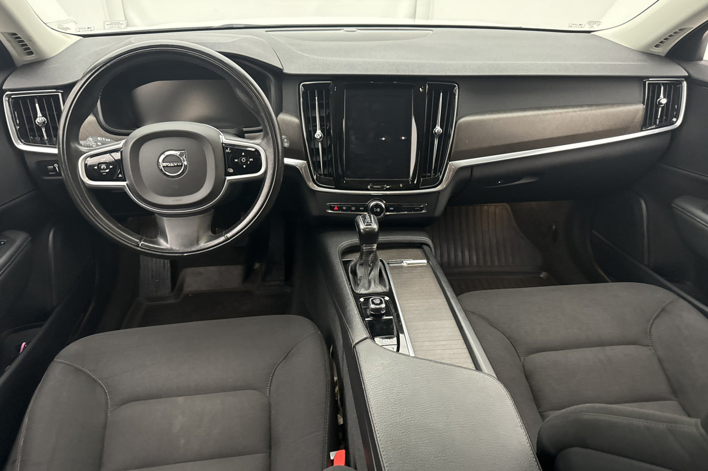 Volvo V90 Cross Country D4 AWD Momentum VOC D-Värmare Drag