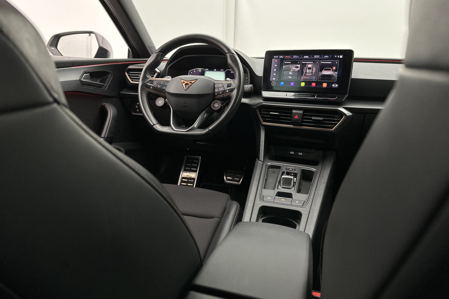 Cupra León e-Hybrid 204hk Backkamera Rattvärme CarPlay