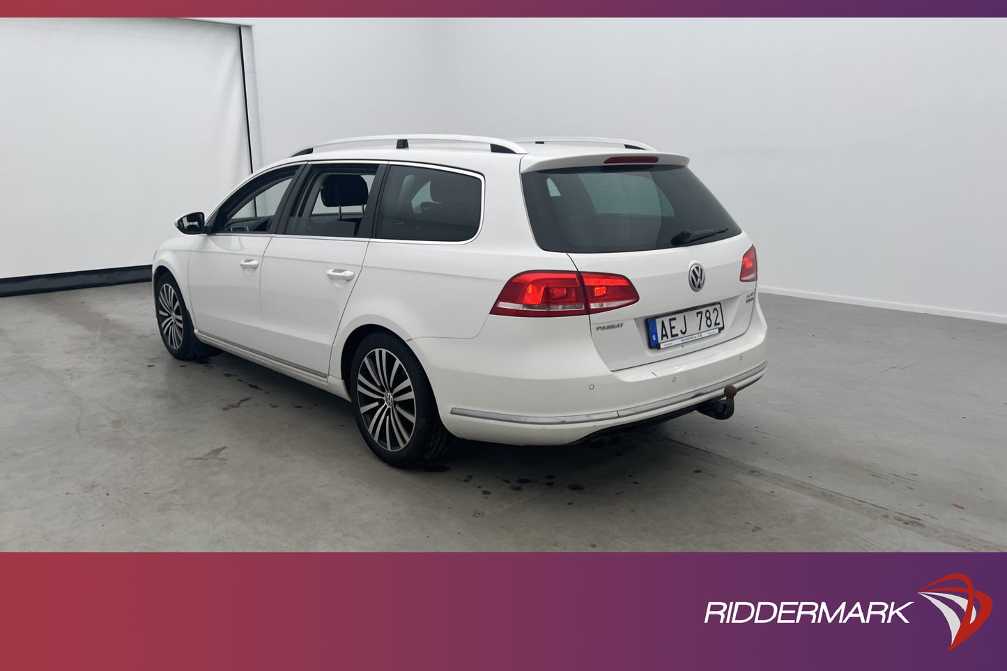 Volkswagen Passat TDI 140hk Dynaudio Kamera Drag Välservad