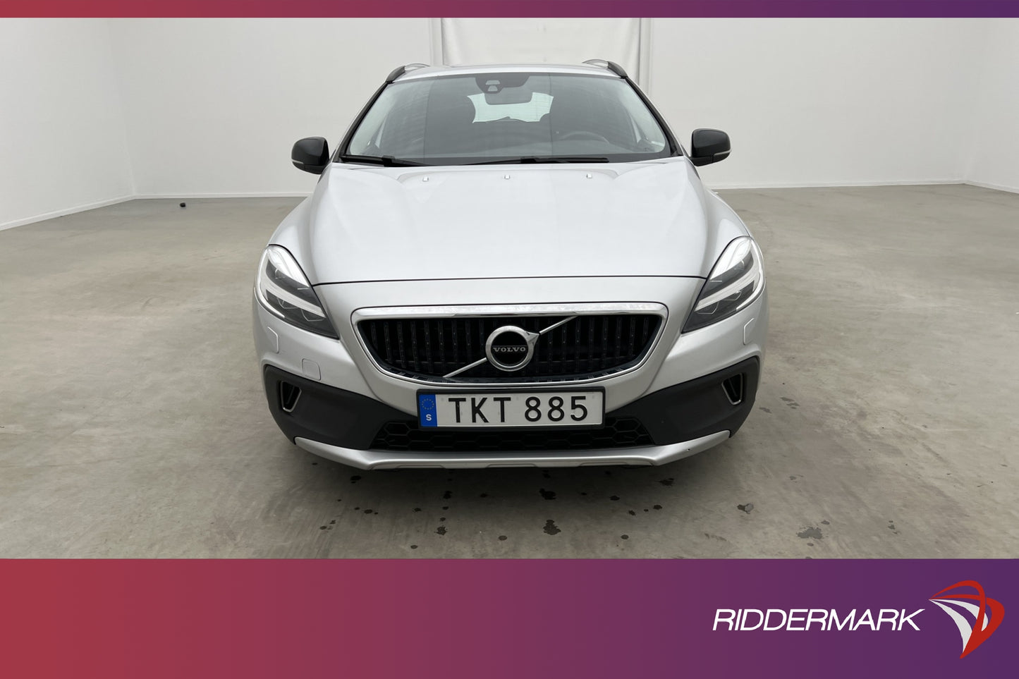 Volvo V40 Cross Country D3 150hk Momentum D-värm VOC Navi