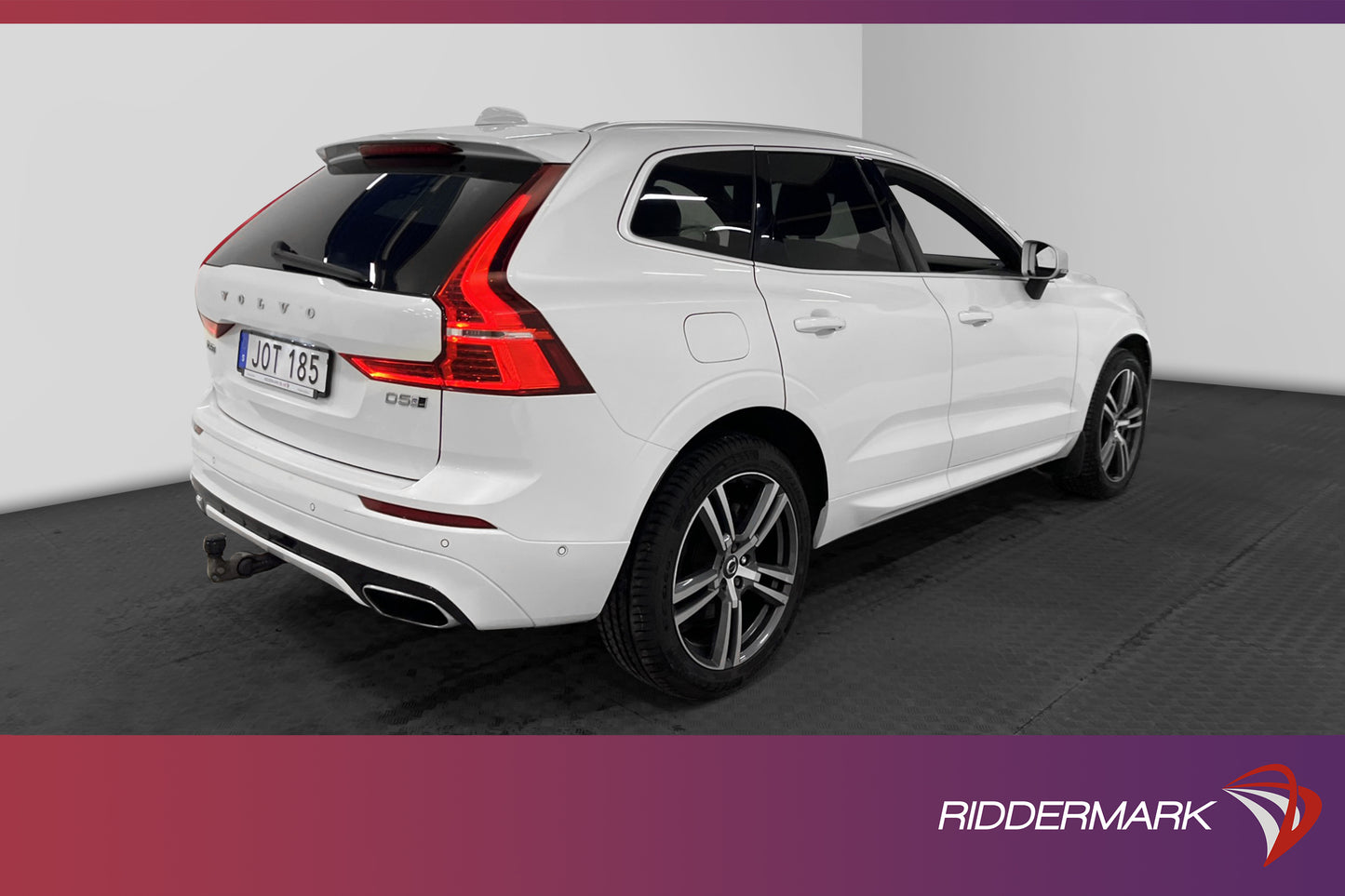 Volvo XC60 D5 AWD R-Design VOC Pano Drag 360° Pdc Blis 235hk