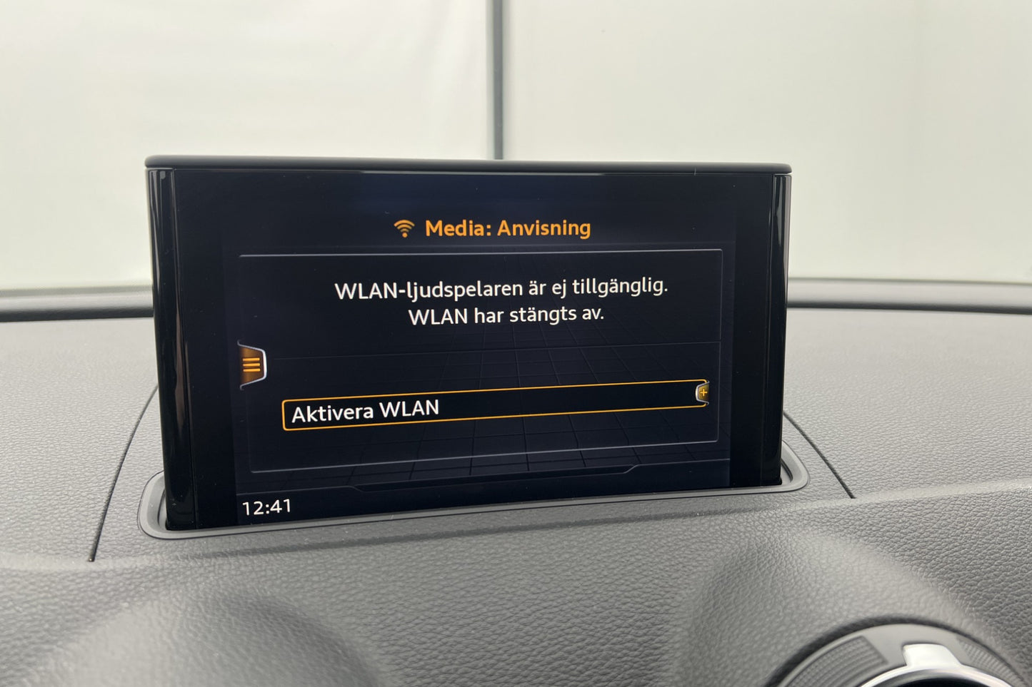 Audi A3 35 TFSI 150hk Attraction Proline P-sensorer Carplay