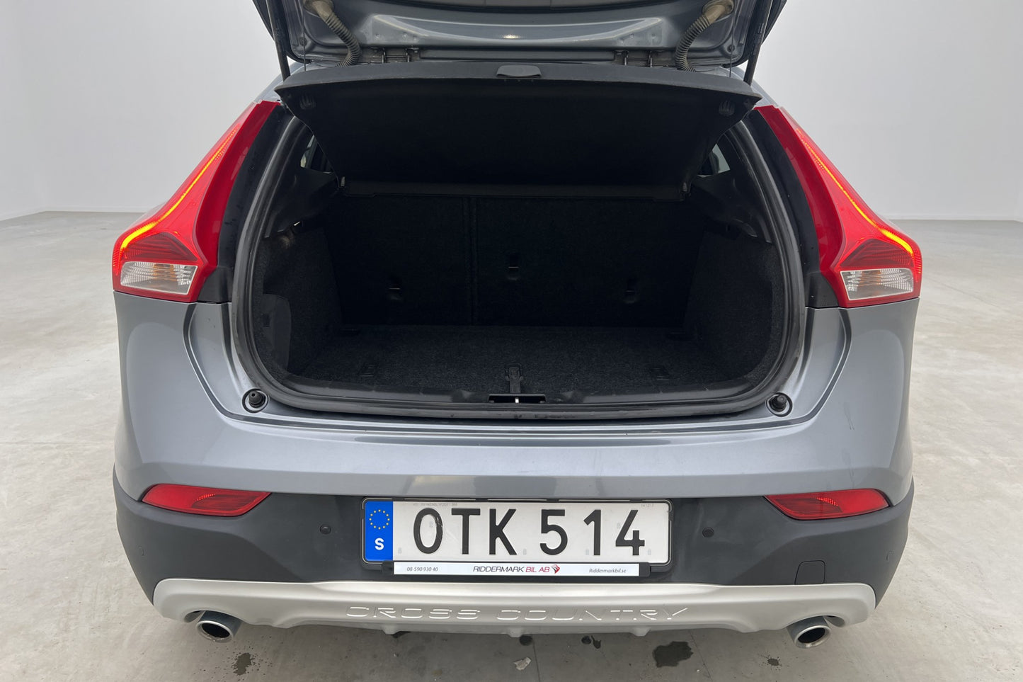 Volvo V40 Cross Country D4 Momentum VOC D-Värmare Pano Navi