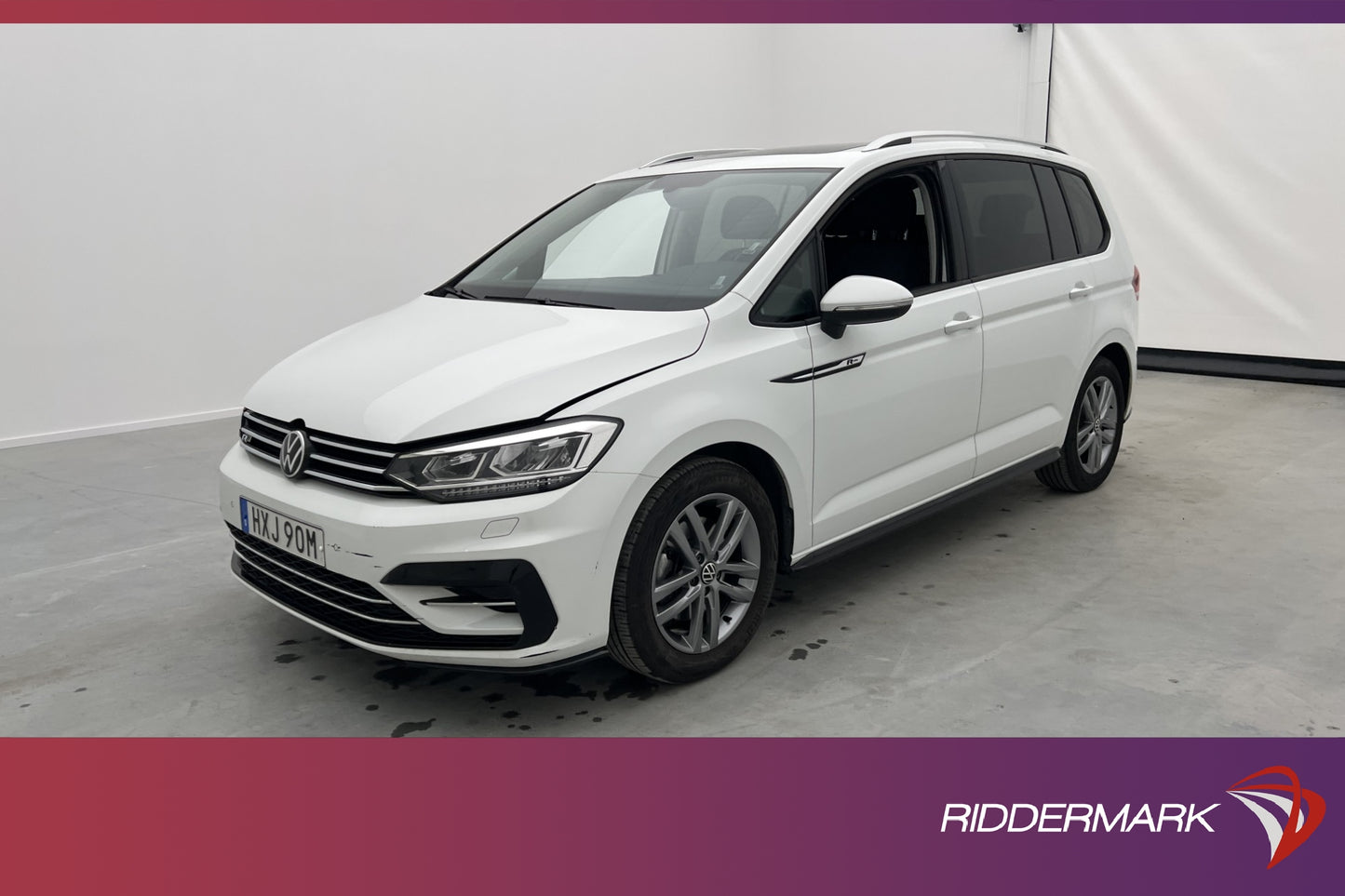 Volkswagen Touran TSI 150hk R-Line 7-sits Pano Kamera Drag