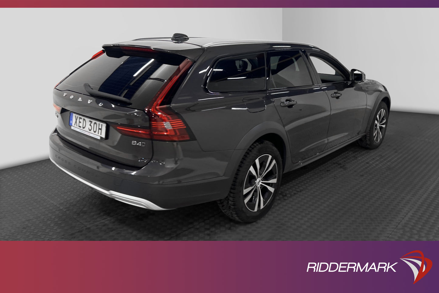 Volvo V90 Cross Country B4 AWD Momentum D-värm VOC B-kamera