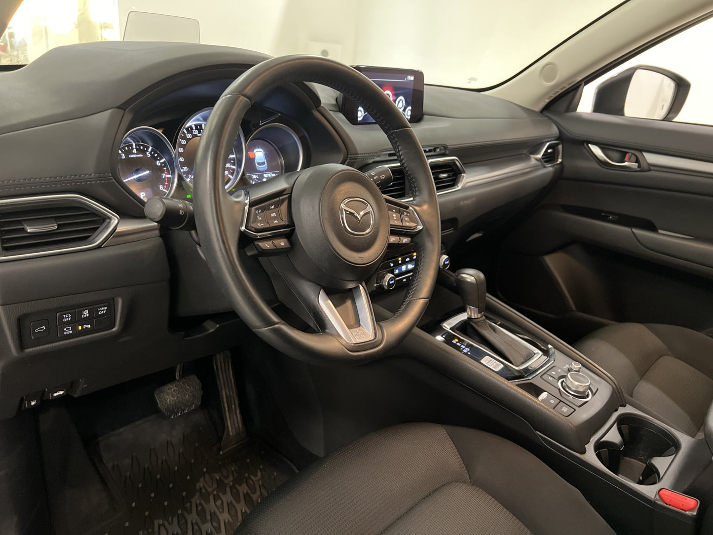 Mazda CX-5 2.0 SKYACTIV-G AWD 165hk Värmare 360° HUD Navi