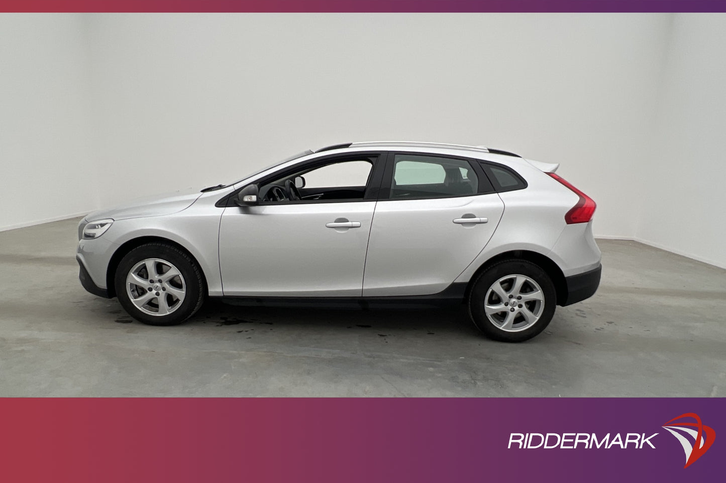 Volvo V40 Cross Country D3 150hk Momentum VOC B-Kamera Navi