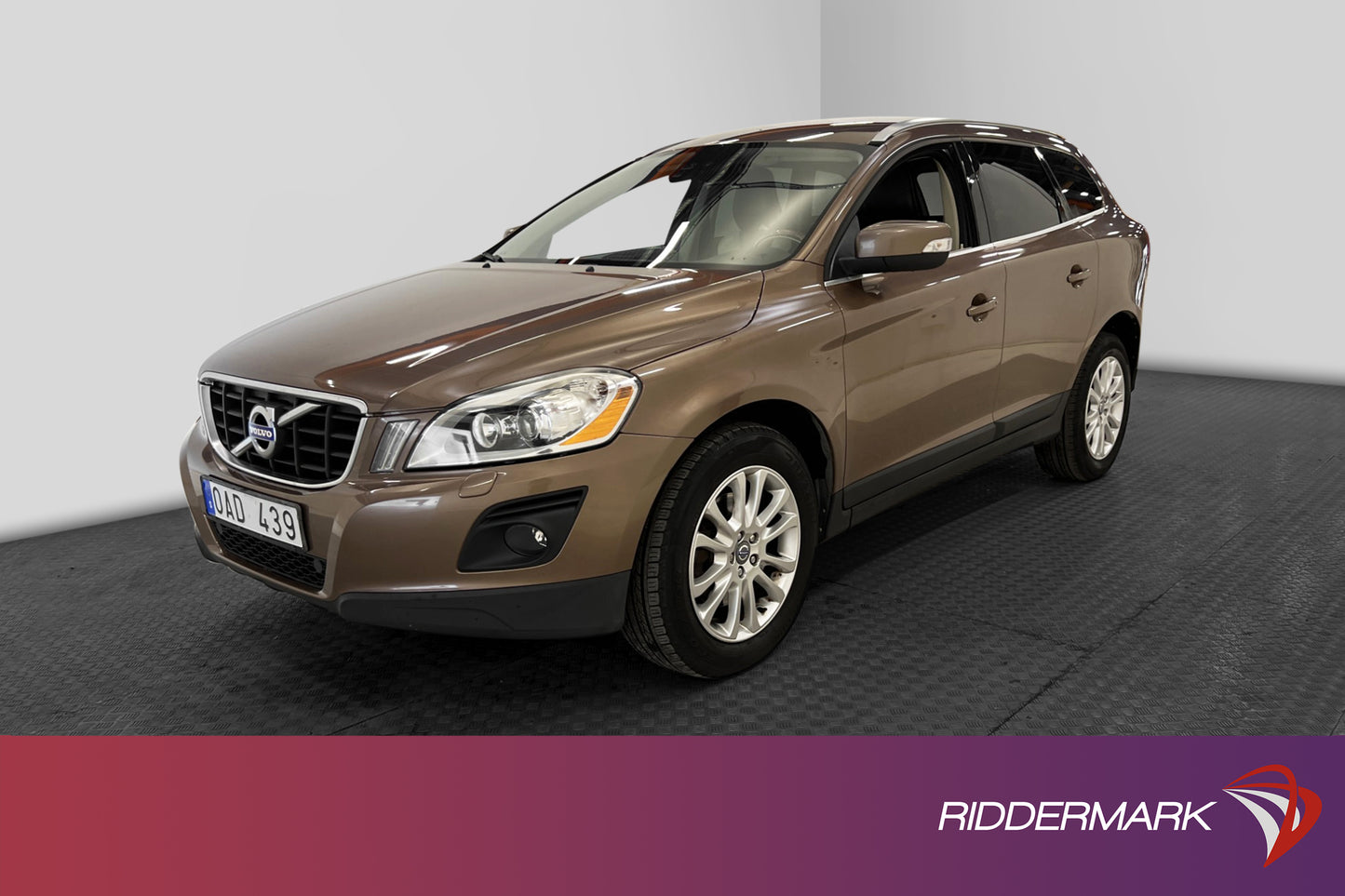 Volvo XC60 D5 205hk AWD Summum Skinn D-Värmare Drag Nyservad