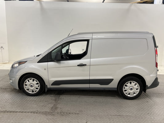 Ford Transit Connect 100hk Värmare Drag B-Kamera Nyservad