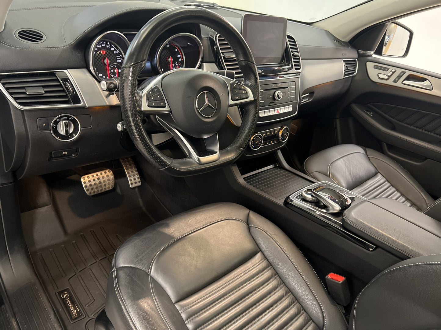 Mercedes-Benz GLE 350 d 4M 258hk AMG Pano Värm H/K 360° Luft