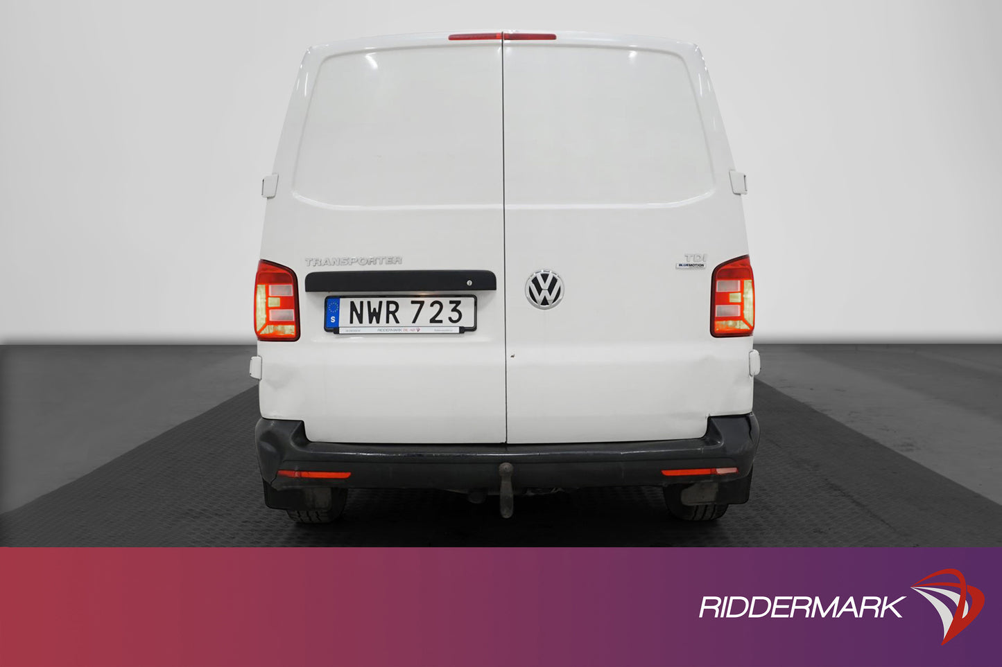 Volkswagen Transporter L2 2.0TDI Värmare Dragkrok Nyservad