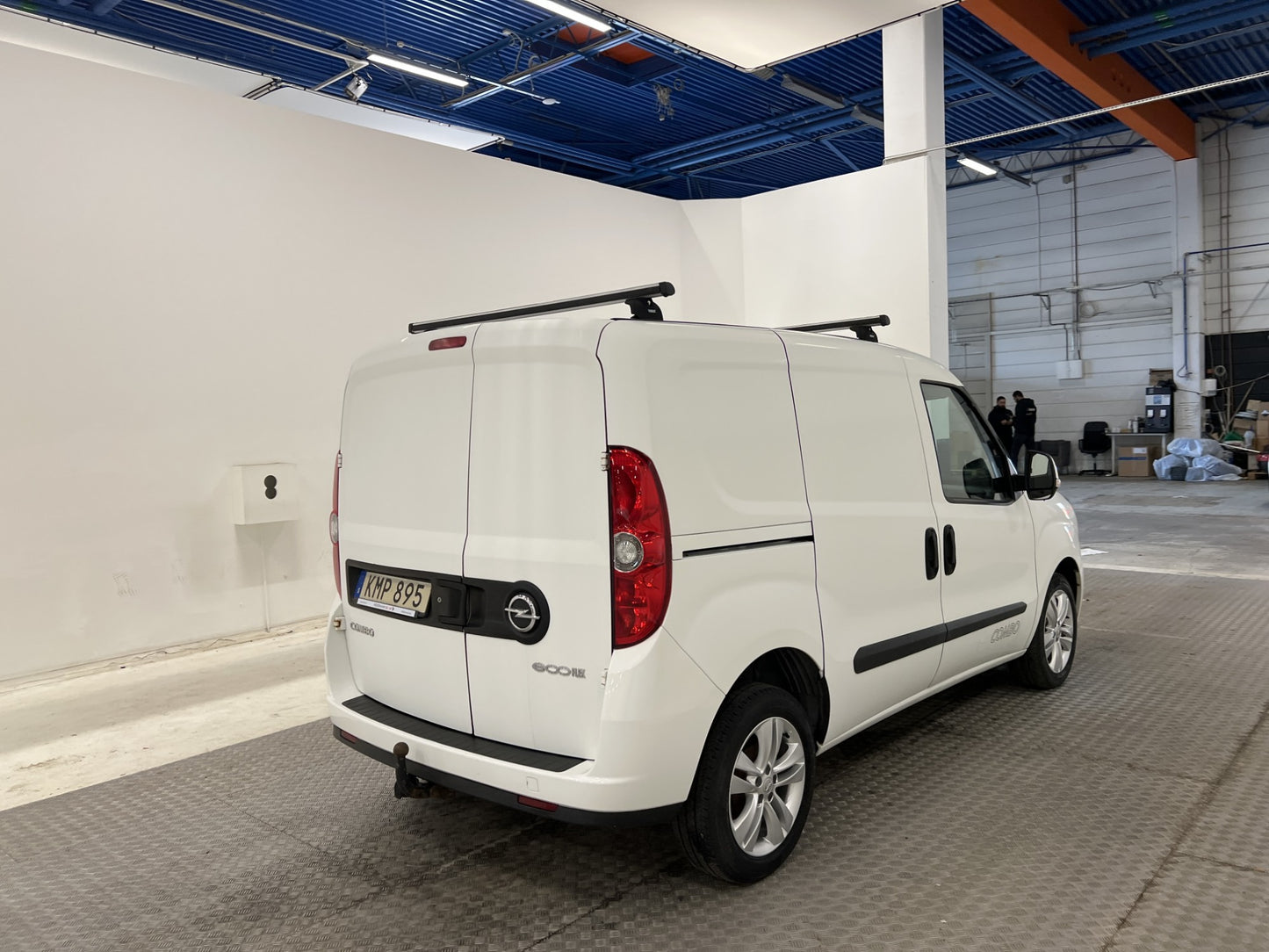 Opel Combo 1.3CDTI 90hk Dragkrok Takräcke Nyservad