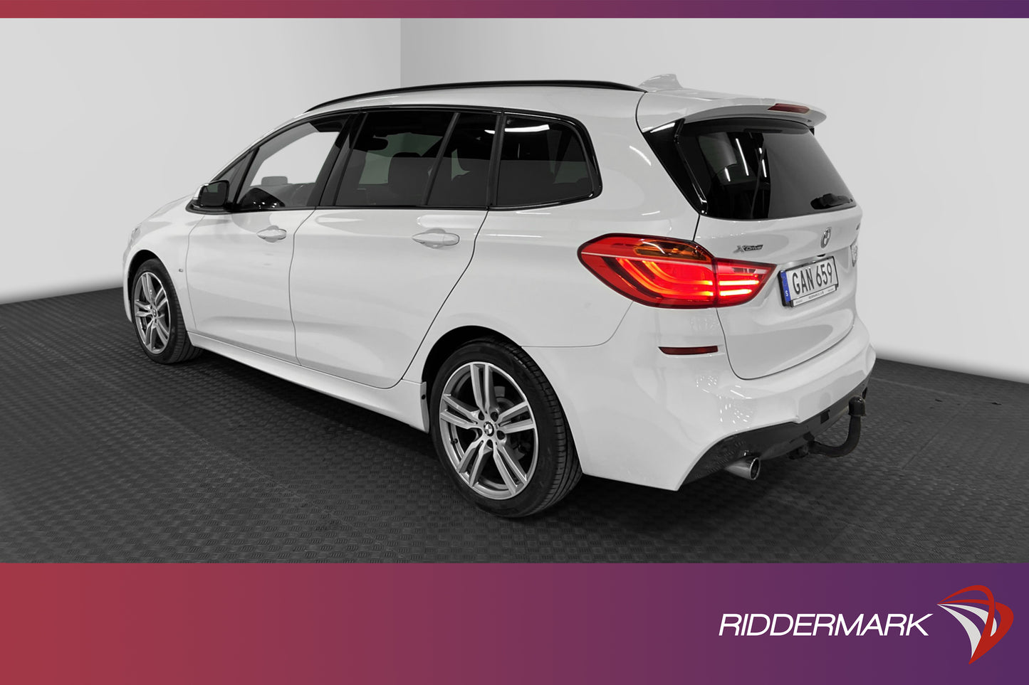 BMW 220d xDrive  M Sport 7-Sits HUD B-kamera Keyless Drag