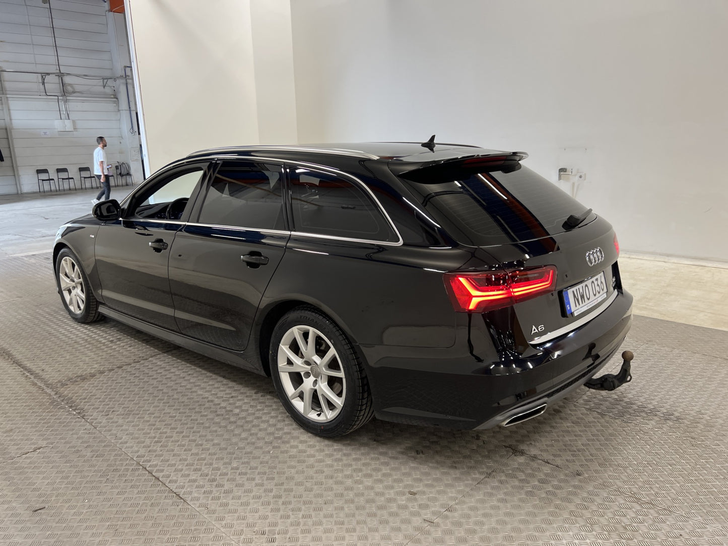 Audi A6  2.0 TDI Quattro S-Line D-Värme Drag 190hk