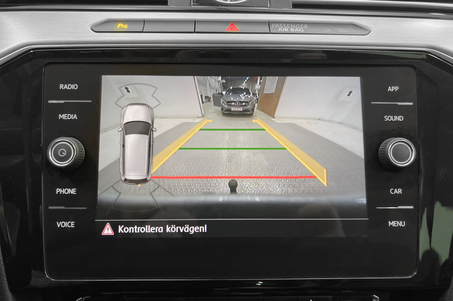 Volkswagen Passat 2.0 TDI 190hk R-Line Cockpit Värmare Drag