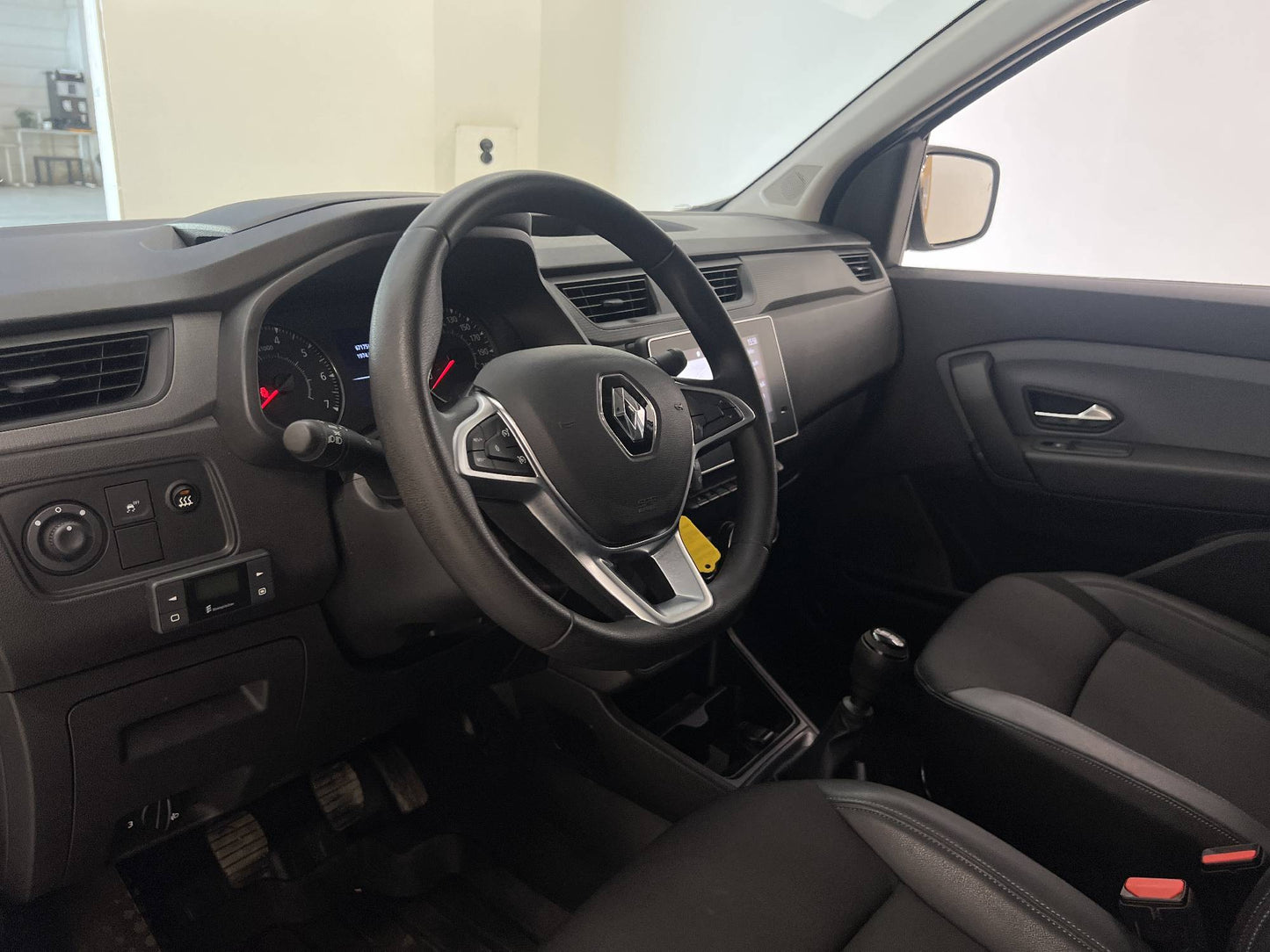 Renault Kangoo 1.5dCi 95hk Värmare Dragkrok PDC Navi Moms