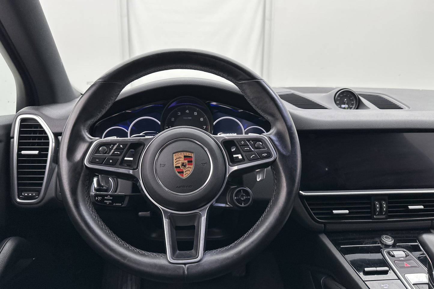 Porsche Cayenne E-Hybrid 462hk Chrono PASM Kamera Navi MOMS