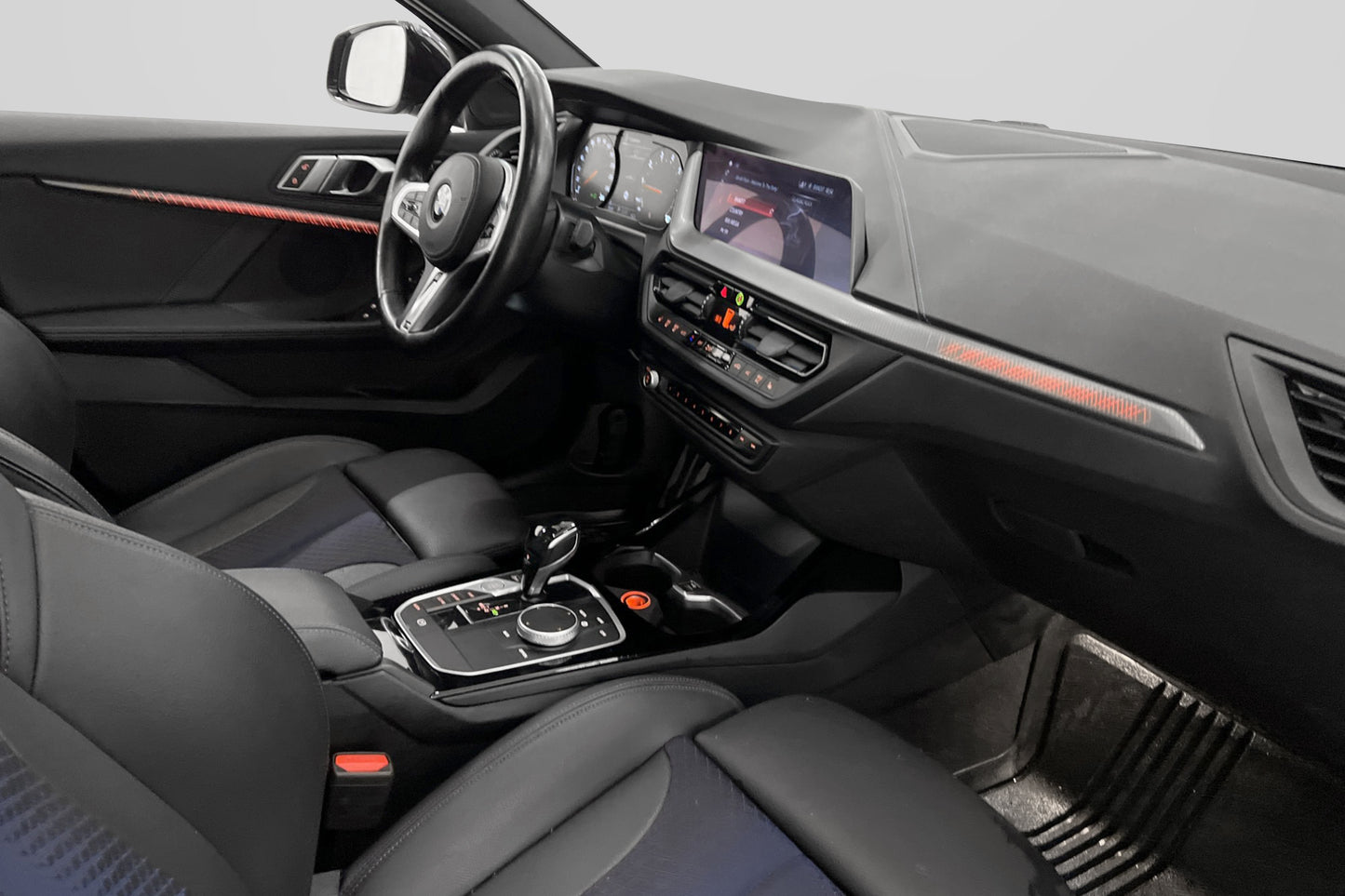 BMW 118i 136hk M Sport Cockpit Pano P-sensorer Keyless