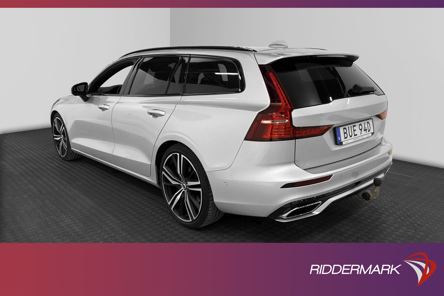 Volvo V60 T5 250hk R-Design Pano P-Värm VOC H/K 360º HUD