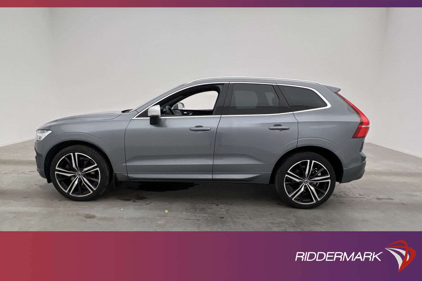 Volvo XC60 D5 235hk AWD R-Design VOC D-Värm B&W B-Kamera HuD