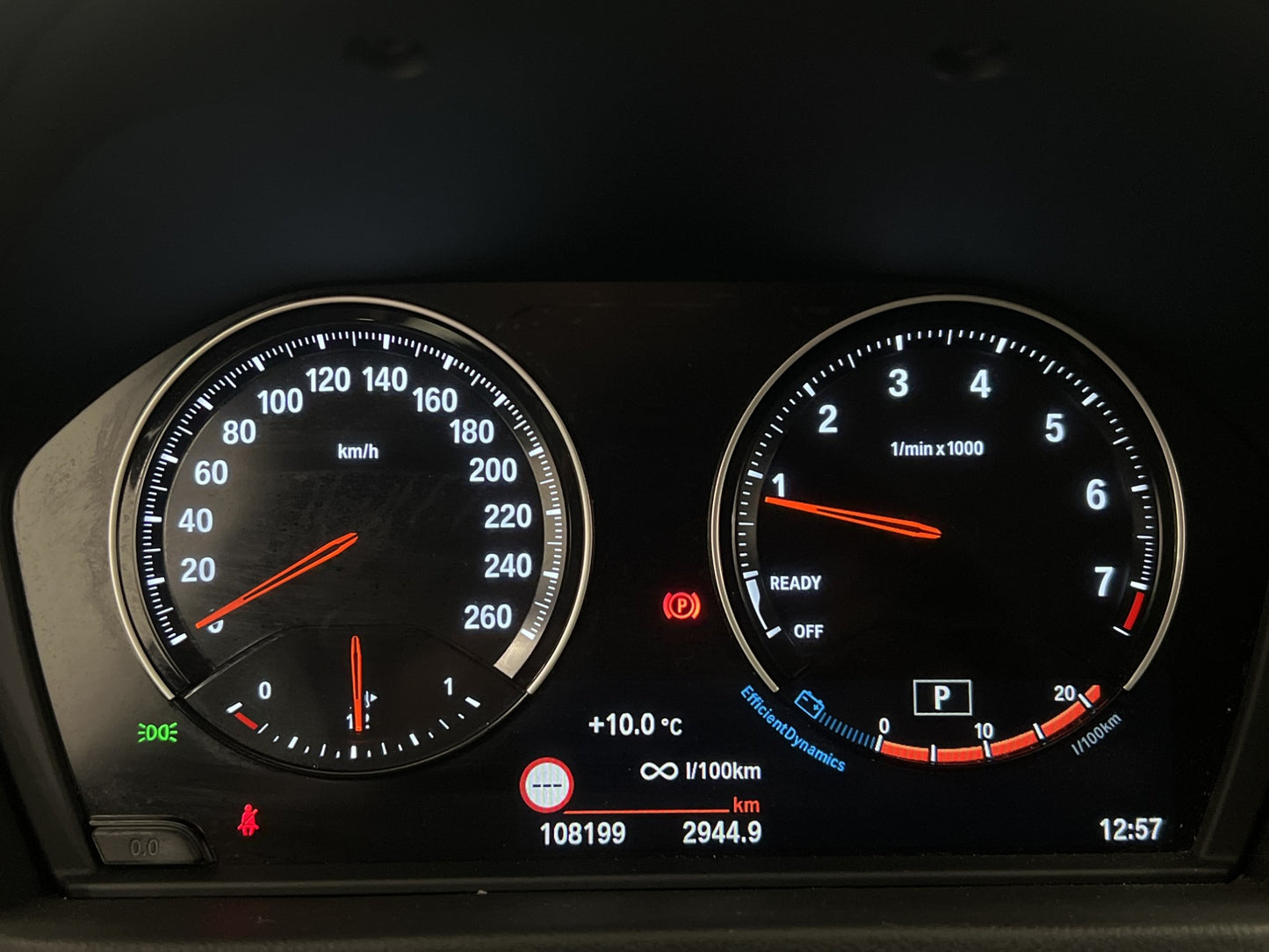 BMW X1 sDrive20i 192hk Sport line HUD Navi Kamera Drag MOMS