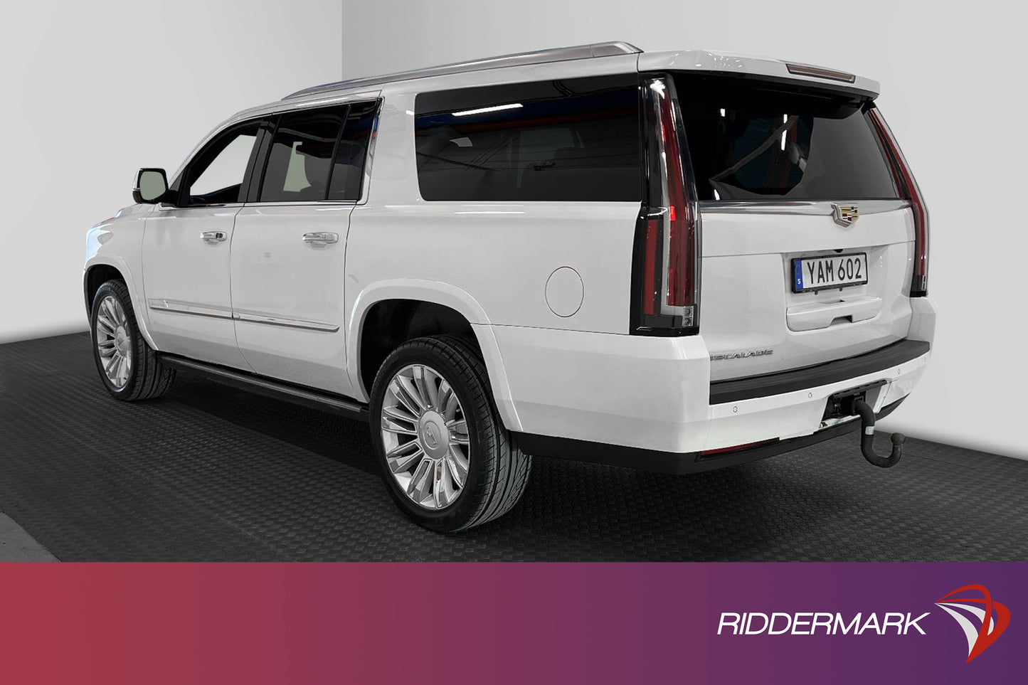 Cadillac Escalade ESV Platinum 426hk 7-Sits Taklucka HUD