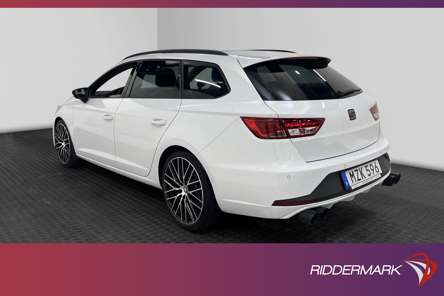 SEAT Leon ST 2.0 TSI 290hk B-kamera Pano Adaptiv Navi PDC