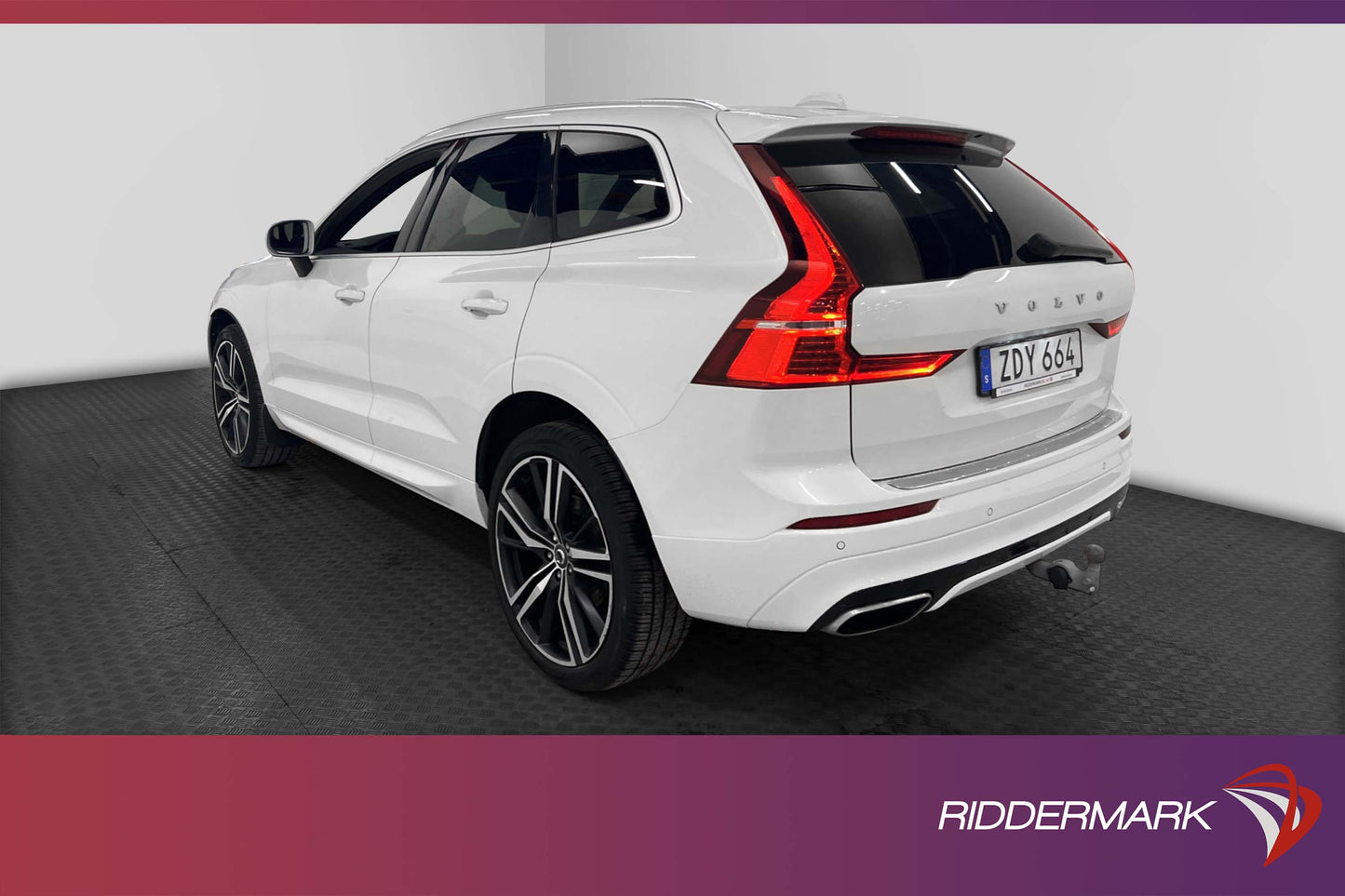 Volvo XC60 T5 AWD R-Design VOC Värmare Kamera Drag Pano Navi