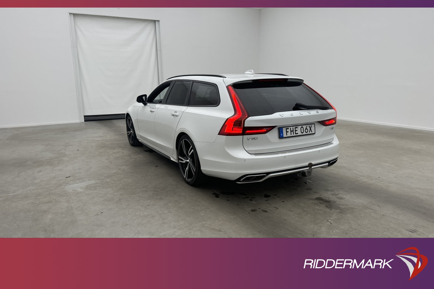 Volvo V90 T5 250hk R-Design VOC P-Värmare H/K 360° Navi Drag