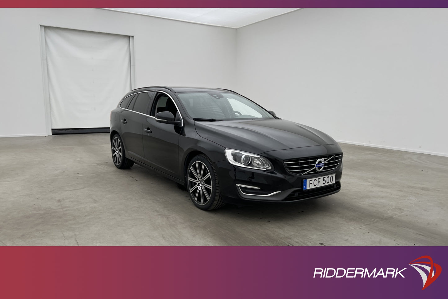 Volvo V60 D4 181hk Momentum VOC Rattvärme Elstol Dragrkok