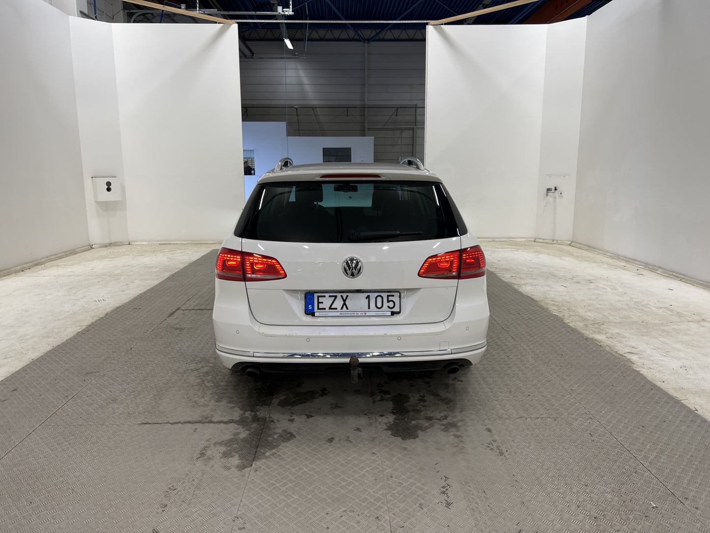 Volkswagen Passat 2.0 TDI 4M 177hk R-Line Kamera Skinn Drag