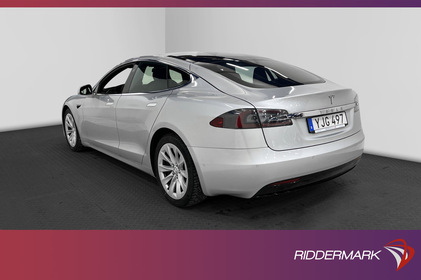 Tesla Model S 75D AWD 333hk Svensksåld Panorama Skinn