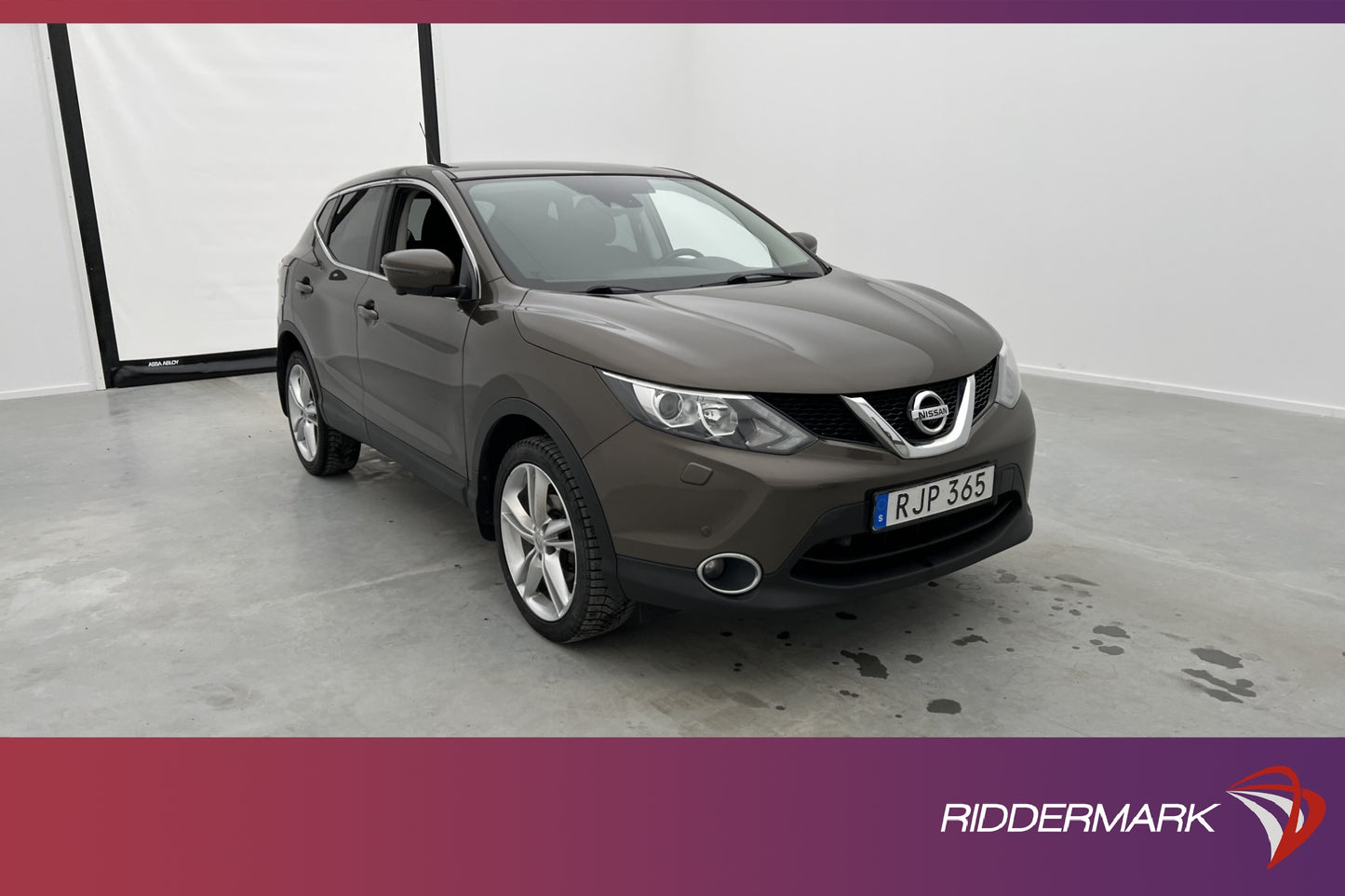 Nissan Qashqai 1.5 dCi 110hk N-Connecta 360° Navi Sensorer